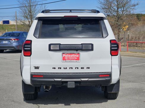 Used 2025 Toyota 4Runner SR5 image 5