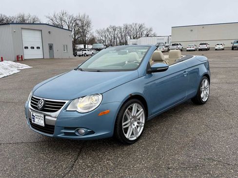 Used 2010 Volkswagen Eos Lux image 7