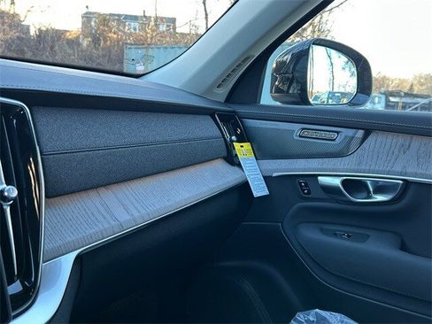 New 2026 Volvo XC90 B6 Ultra w/ Protection Package Premier image 14