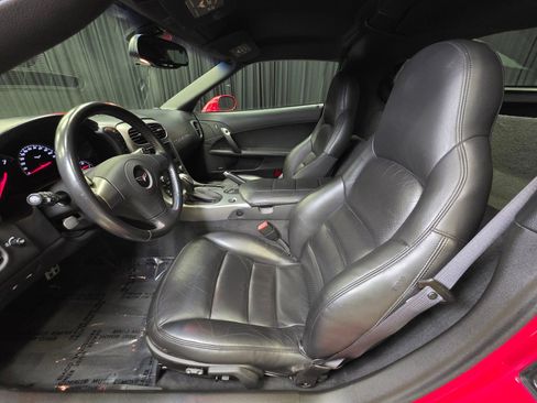 Used 2006 Chevrolet Corvette Coupe w/ Preferred Equipment Group RWD image 19