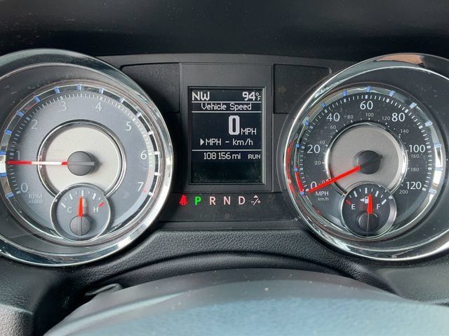 Used 2012 Chrysler Town & Country Touring w/ Entertainment Group #1 FWD image 35