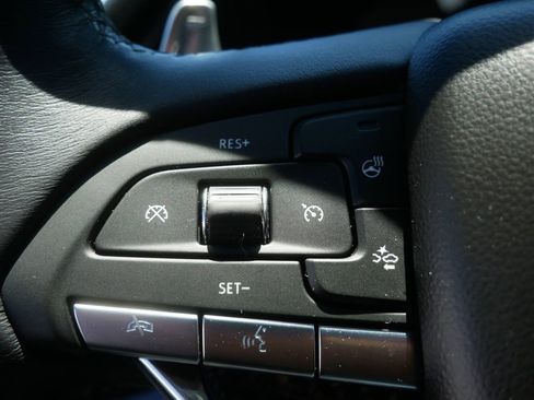 Used 2024 Cadillac XT6 Sport w/ LPO, Floor Liner Package AWD/4WD image 23