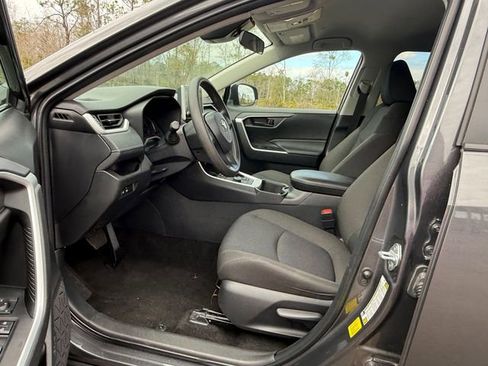 Used 2025 Toyota RAV4 LE image 3