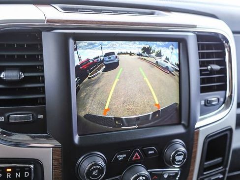 Used 2018 RAM 1500 Laramie w/ Convenience Group AWD/4WD image 27