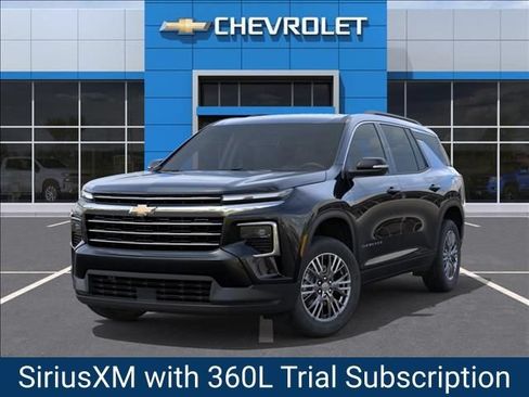 New 2027 Chevrolet Traverse LT w/ Driver Confidence Package FWD image 6