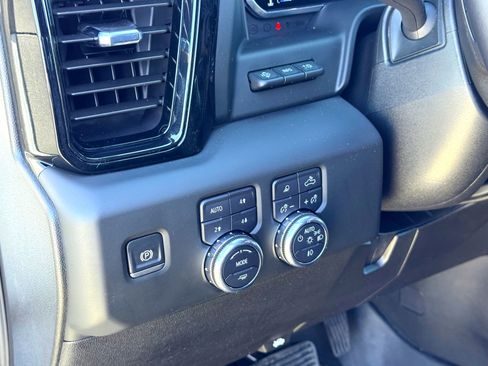 Used 2024 GMC Sierra 2500 AT4X w/ AT4X AEV Edition image 17