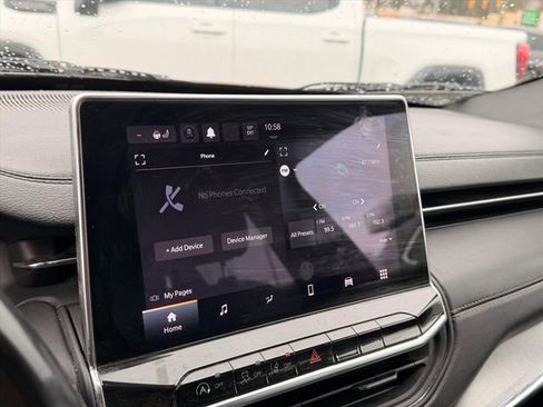 Used 2022 Jeep Compass Limited image 25