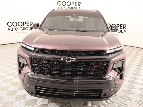 Used 2024 Chevrolet Traverse RS FWD image 8