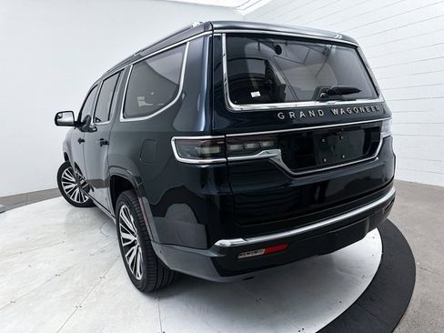 Used 2022 Jeep Grand Wagoneer Series III image 12