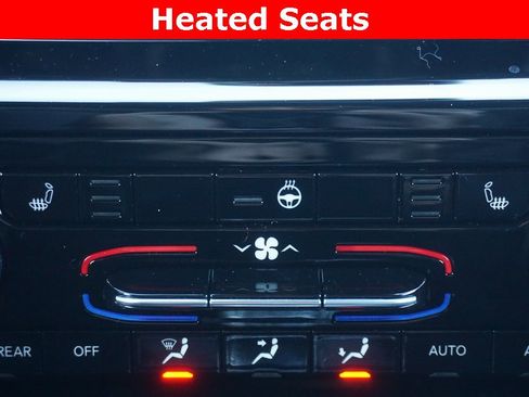 Used 2024 Jeep Grand Cherokee Altitude image 8