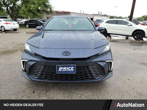 Used 2026 Toyota Camry SE w/ Convenience Package FWD image 1
