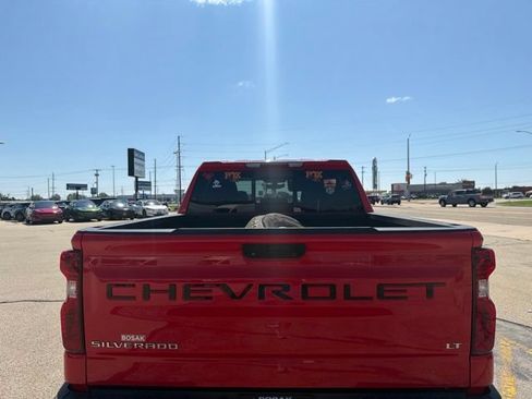 Used 2021 Chevrolet Silverado 1500 LT w/ Convenience Package II AWD/4WD image 7