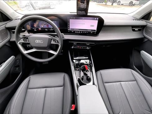 New 2026 Audi Q3 quattro 2.0T AWD/4WD image 5