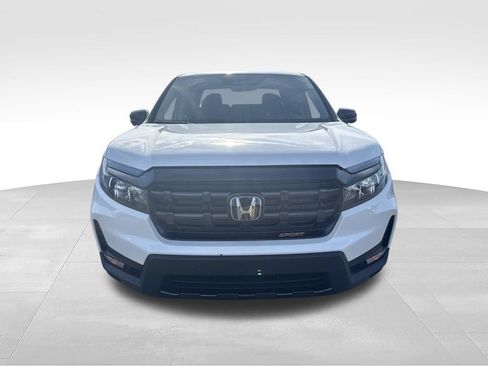 Used 2025 Honda Ridgeline Sport image 6
