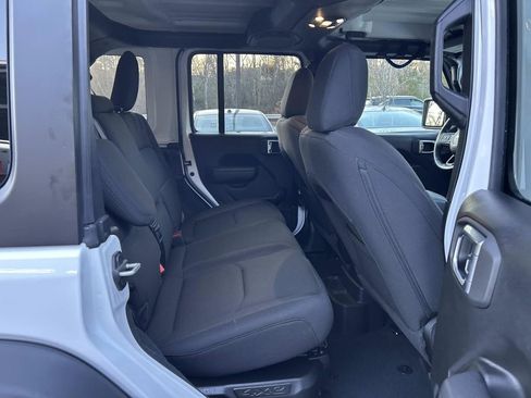 Used 2023 Jeep Wrangler Unlimited w/ Dual Top Group image 16