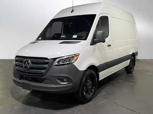 Used 2026 Mercedes-Benz Sprinter 2500 image 7