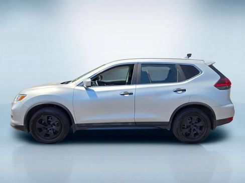 Used 2018 Nissan Rogue S FWD image 7