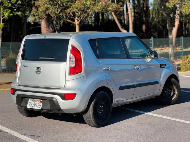 Used 2013 Kia Soul FWD image 15