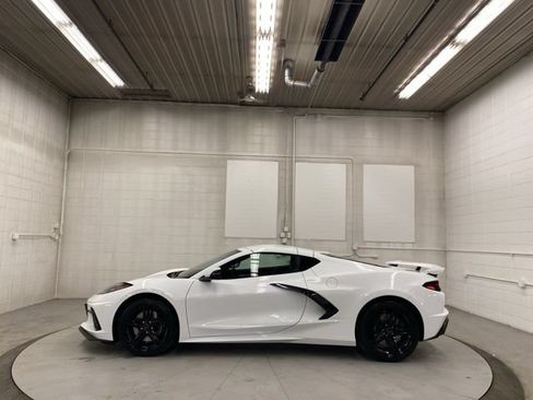 New 2026 Chevrolet Corvette Stingray Premium Cpe w/ Z51 Performance Package RWD image 37