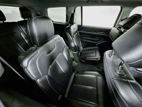 Used 2022 Jeep Grand Cherokee L Limited image 28