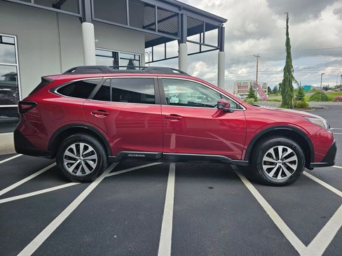 Used 2021 Subaru Outback Premium AWD/4WD image 6