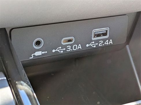 Certified 2025 Subaru Outback Limited image 23