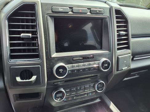 Used 2018 Ford Expedition XLT w/ Equipment Group 202A image 21