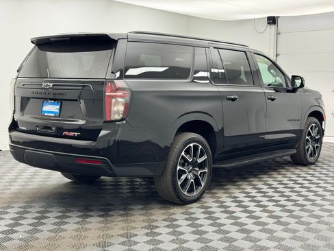 Used 2023 Chevrolet Suburban RST w/ Luxury Package AWD/4WD image 8