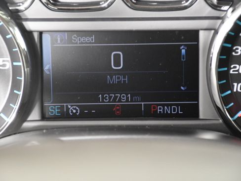 Used 2017 GMC Sierra 1500 SLT w/ SLT Premium Package AWD/4WD image 11