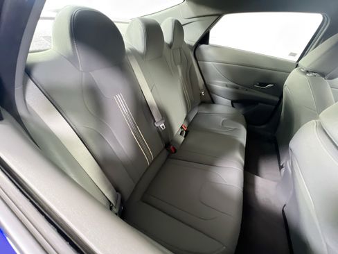 Used 2023 Hyundai Elantra SEL FWD image 24