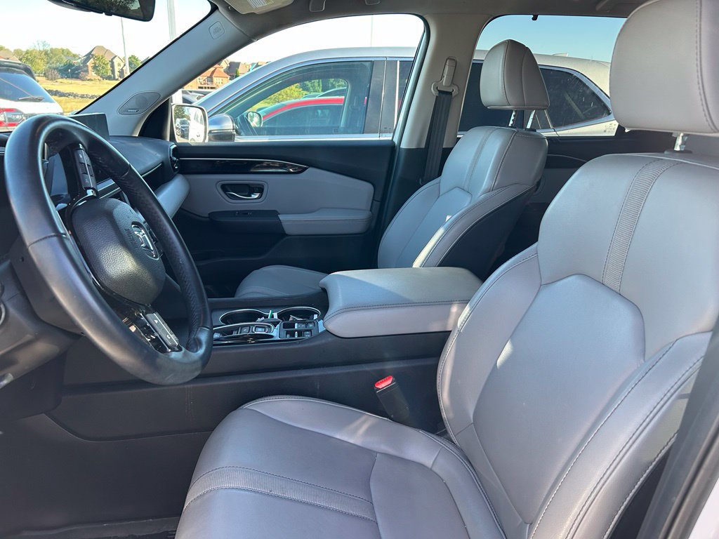 Used 2024 Honda Pilot Touring image 5