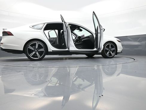 Certified 2023 Honda Accord Sport image 47