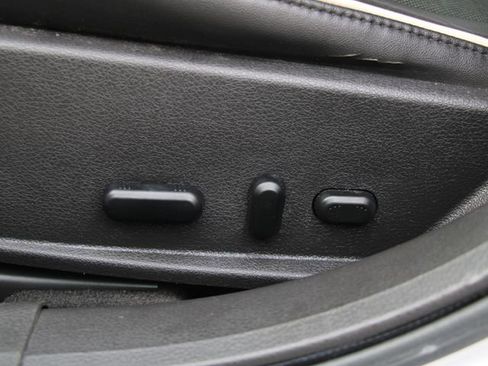 Used 2012 Ford Fusion SEL FWD image 24