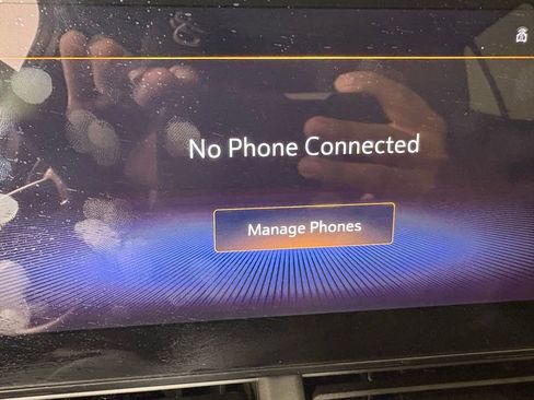 Used 2024 Chevrolet Trax LT image 32