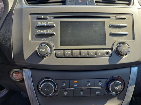 Used 2014 Nissan Sentra SR w/ SR Driver Package image 17