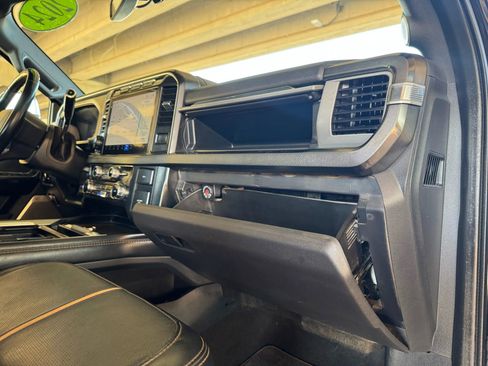 Used 2024 Ford F350 Platinum image 28