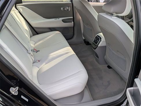 Used 2023 Hyundai Ioniq 6 SEL image 31