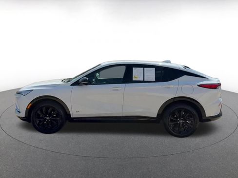 Used 2025 Buick Envista Sport Touring image 9