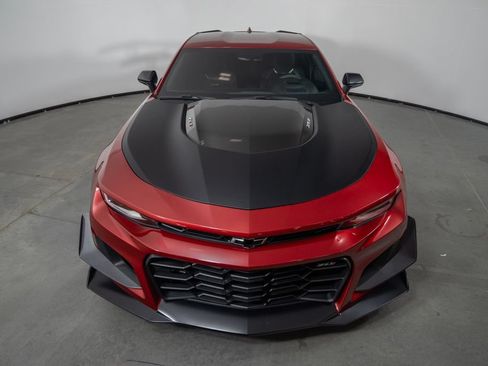 Used 2018 Chevrolet Camaro ZL1 RWD image 10