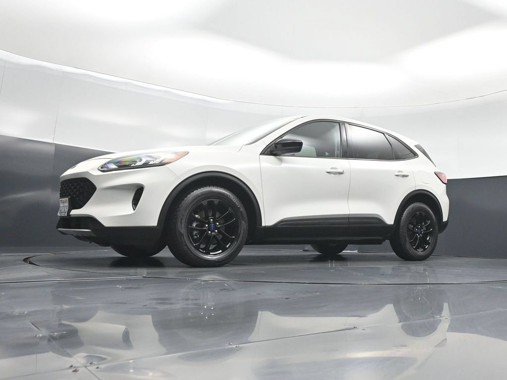 Used 2020 Ford Escape SE Sport FWD image 45