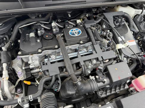 Used 2020 Toyota Corolla LE w/ Carpet Mat Package (TMS) FWD image 21