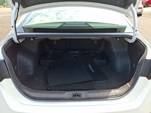 Certified 2024 Nissan Altima 2.5 SV w/ SV Premium Package FWD image 28