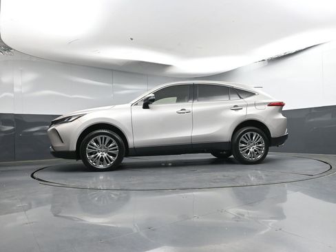 Used 2022 Toyota Venza Limited AWD/4WD image 33