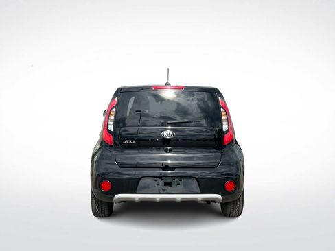 Used 2019 Kia Soul + FWD image 7
