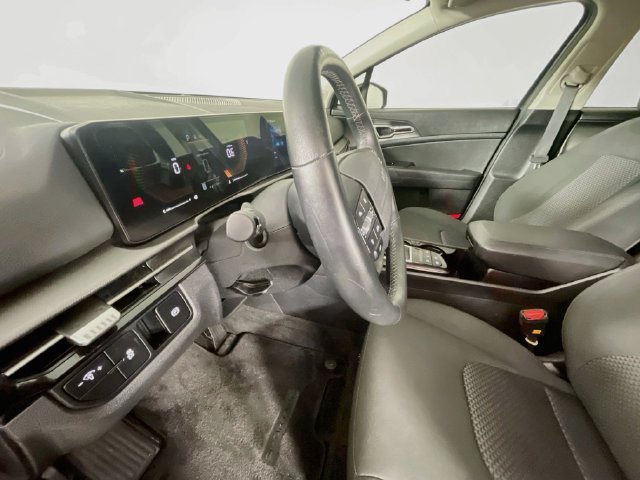 Used 2026 Kia Sportage LX w/ LX Convenience Package FWD image 22