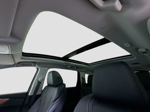 Used 2022 Acura MDX SH-AWD image 14