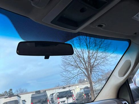 Used 2010 Dodge Ram 1500 Truck SLT image 20