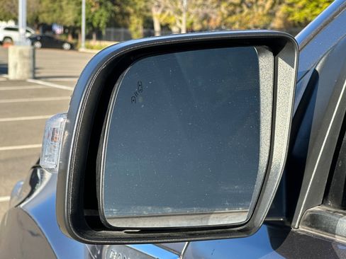 Used 2021 Ford Ranger Lariat w/ Equipment Group 501A High image 54