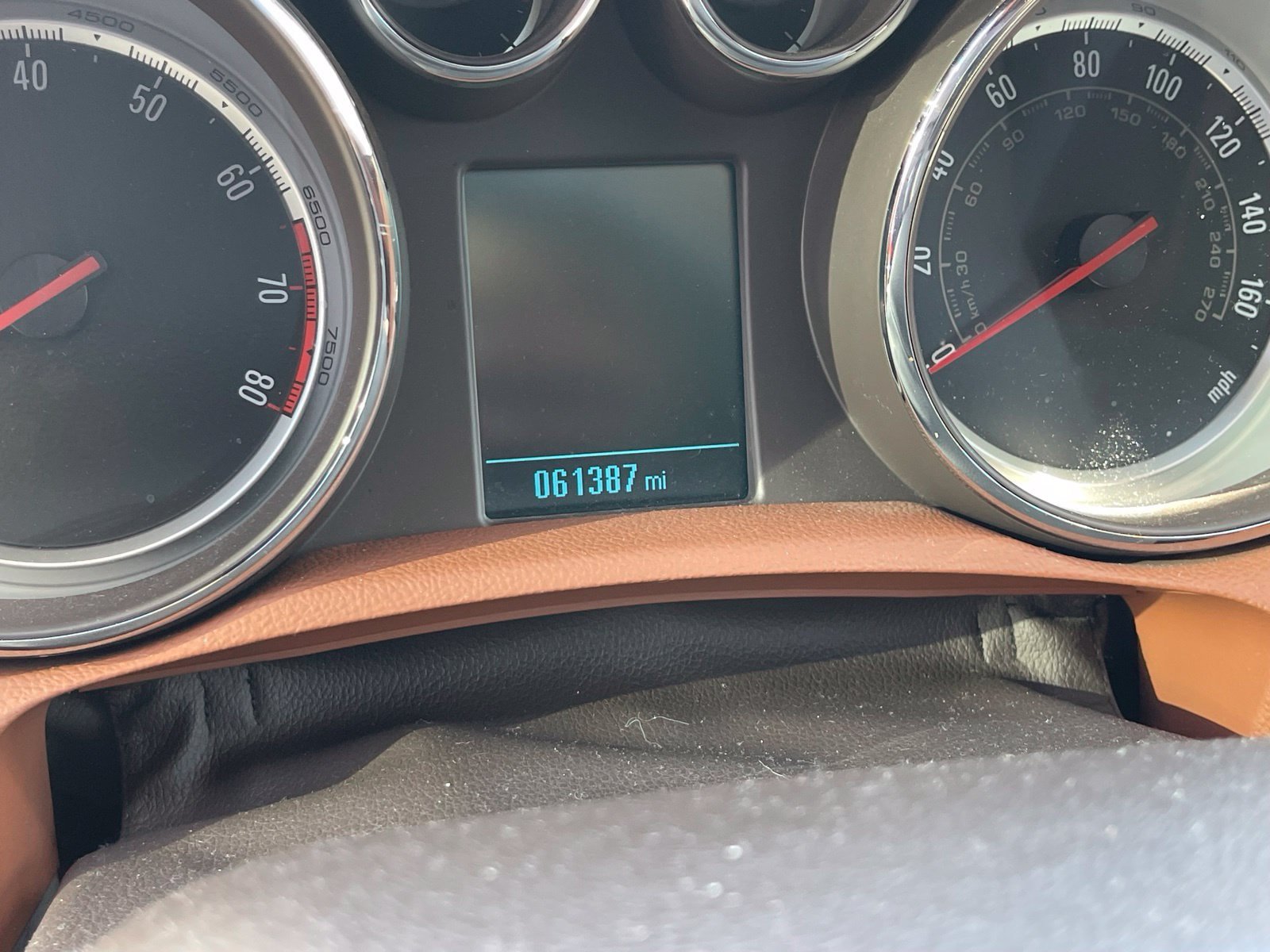 Used 2013 Buick Encore Leather FWD image 10