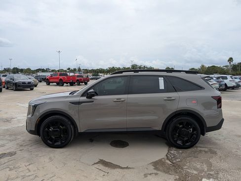 Certified 2026 Kia Sorento SX Prestige AWD/4WD image 5